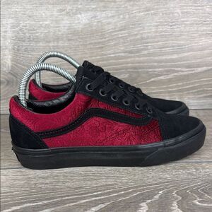 Vans Old Skool Women’s Sz 7.5 Red Velvet Rose Black Canvas Low Lace Up Sneakers